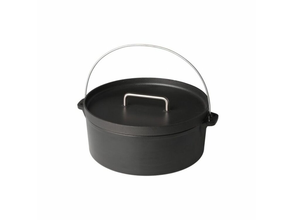 Mustang Cast iron pot for the grill